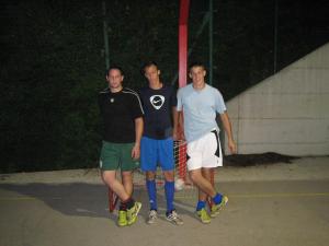 Ekipa Puhno korito, ki je osvojila končno drugo mesto