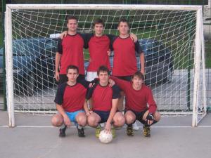 V klubski prostor so prinesli nov pokal