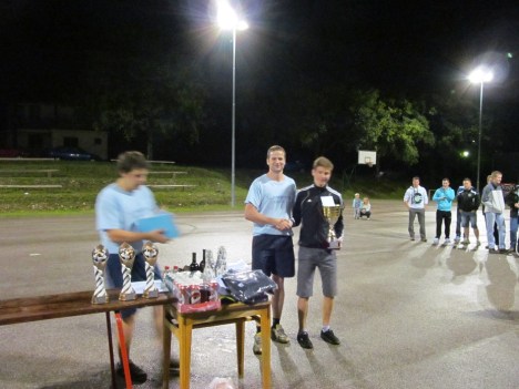 Mlekarnca po loteriji penalov ostali tik pod vrhom